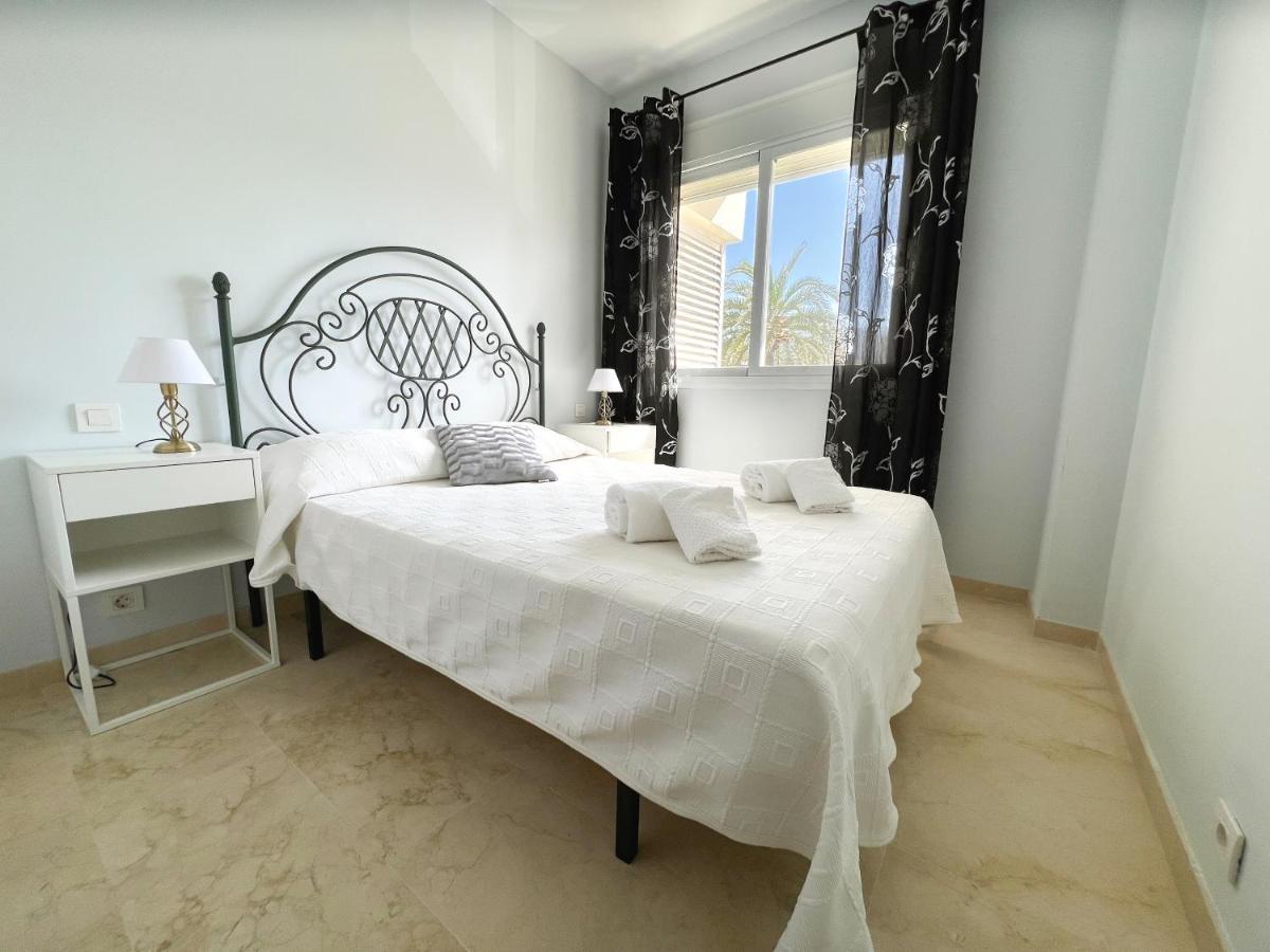 3 Bed Las Petunias, San Pedro Marbella Exterior foto